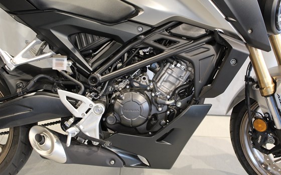 Gebrauchtmotorrad Honda CB125R - Bild 3