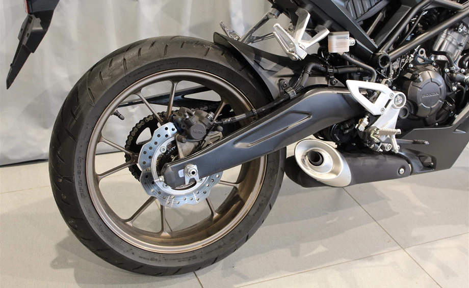Angebot Honda CB125R Bild 4: Angebot Honda CB125R