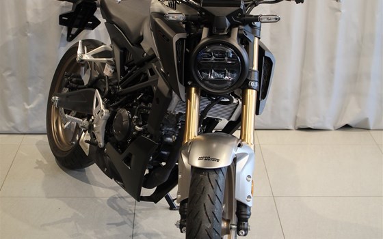 Gebrauchtmotorrad Honda CB125R - Bild 6