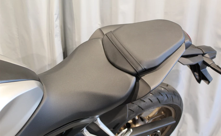 Angebot Honda CB125R Bild 8: Angebot Honda CB125R