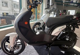 Neumotorrad Peugeot e-Ludix