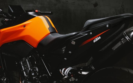 Neufahrzeug KTM 790 Duke L - Bild 10
