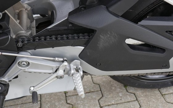 Gebrauchtmotorrad Aprilia RS 660 - Bild 11