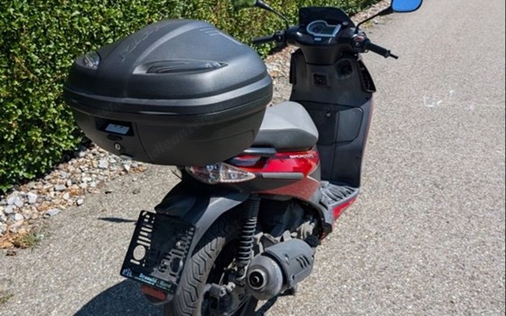 Gebrauchtmotorrad Aprilia Sportcity Street 300 - Bild 5 Gebrauchtmotorrad Aprilia Sportcity Street 300 - Bild 5