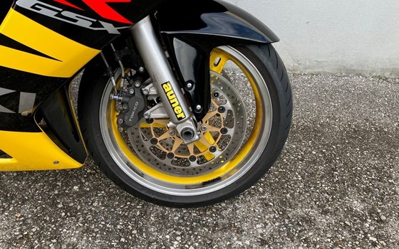 Gebrauchtmotorrad Suzuki GSX-R 600 - Bild 10 Gebrauchtmotorrad Suzuki GSX-R 600 - Bild 10