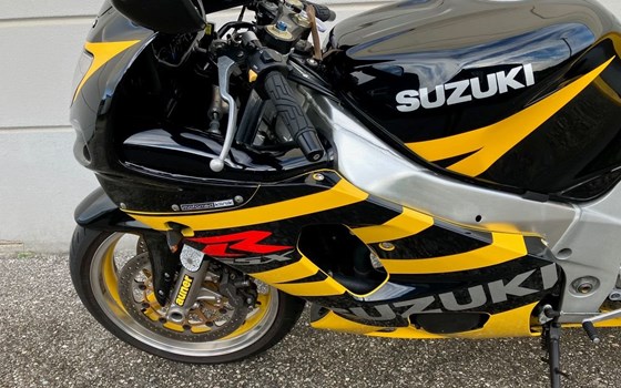 Gebrauchtmotorrad Suzuki GSX-R 600 - Bild 3 Gebrauchtmotorrad Suzuki GSX-R 600 - Bild 3