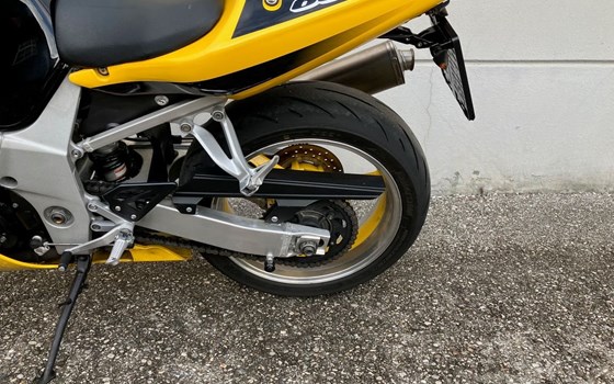 Gebrauchtmotorrad Suzuki GSX-R 600 - Bild 6 Gebrauchtmotorrad Suzuki GSX-R 600 - Bild 6