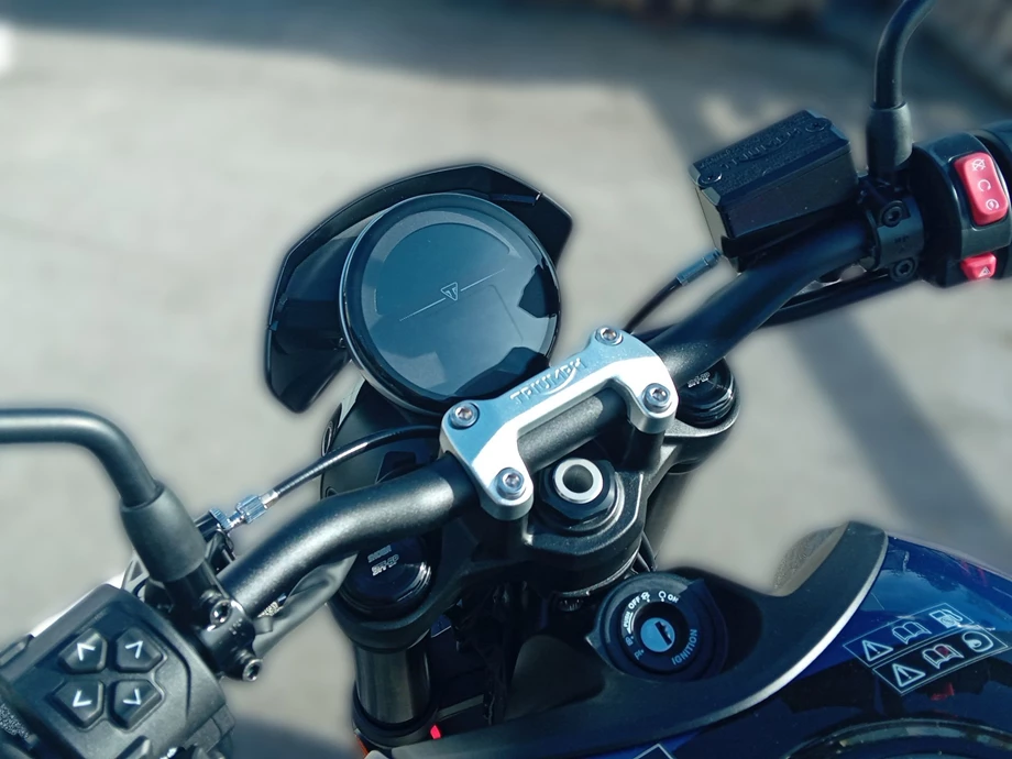 Angebot Triumph Trident 660 Triple Tribute Bild 8: Angebot Triumph Trident 660 Triple Tribute