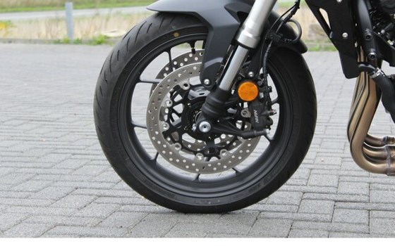 Gebrauchtmotorrad Honda CB1000 Hornet - Bild 9