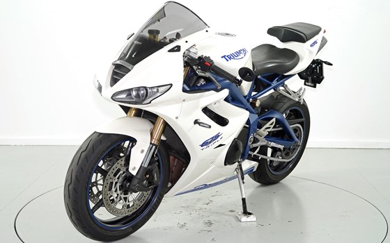 Motorrad Occasion Triumph Daytona 675 - Bild 3