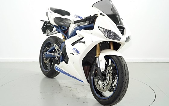 Motorrad Occasion Triumph Daytona 675 - Bild 2