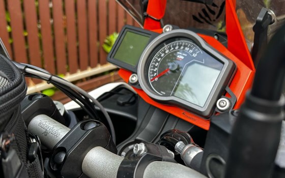Gebrauchtmotorrad KTM 1090 Adventure R - Bild 3 Gebrauchtmotorrad KTM 1090 Adventure R - Bild 3