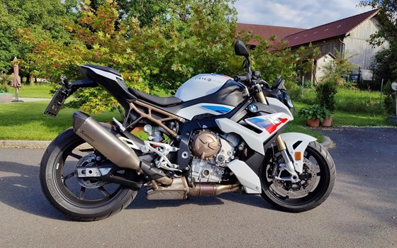 Gebrauchtmotorrad BMW S 1000 R - Bild 1 Gebrauchtmotorrad BMW S 1000 R - Bild 1