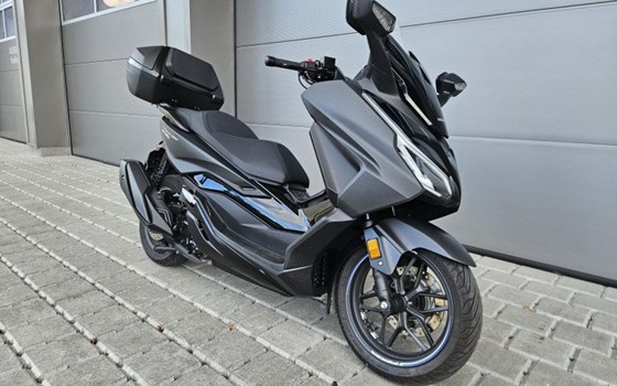 Motorrad Occasion Honda Forza 350 - Bild 2