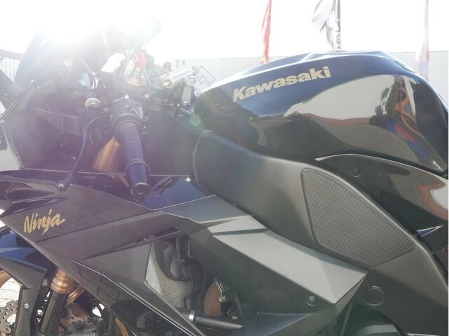 Angebot Kawasaki Ninja ZX-10R Bild 12: Angebot Kawasaki Ninja ZX-10R