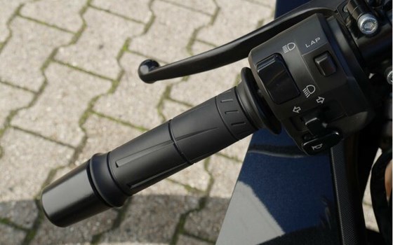 Gebrauchtmotorrad Kawasaki Ninja ZX-10R - Bild 17