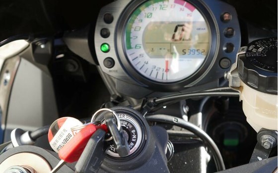 Gebrauchtmotorrad Kawasaki Ninja ZX-10R - Bild 20