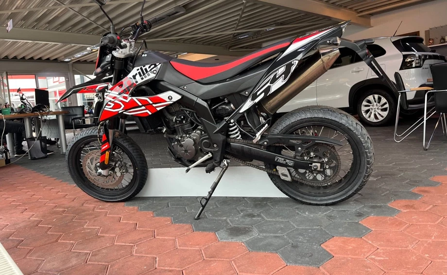 Angebot Aprilia SX 125 Bild 5: Angebot Aprilia SX 125