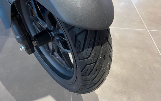 Gebrauchtmotorrad Honda Forza 125 - Bild 12