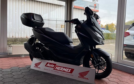 Gebrauchtmotorrad Honda Forza 125 - Bild 2