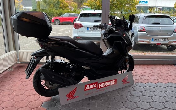 Gebrauchtmotorrad Honda Forza 125 - Bild 4