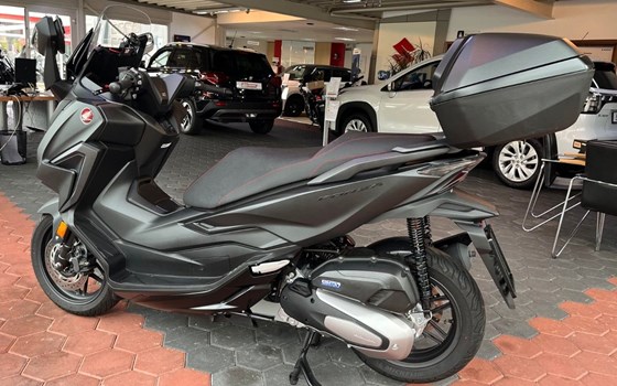 Gebrauchtmotorrad Honda Forza 125 - Bild 5