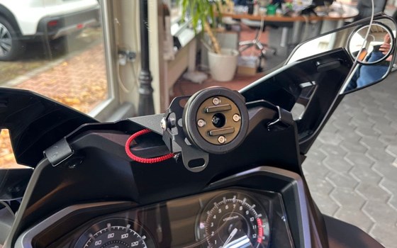 Gebrauchtmotorrad Honda Forza 125 - Bild 7