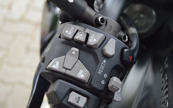 Gebrauchtmotorrad Kawasaki Z H2 - Bild 21