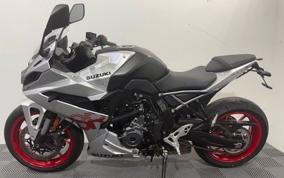 Gebrauchtmotorrad Suzuki GSX-8R - Bild 1