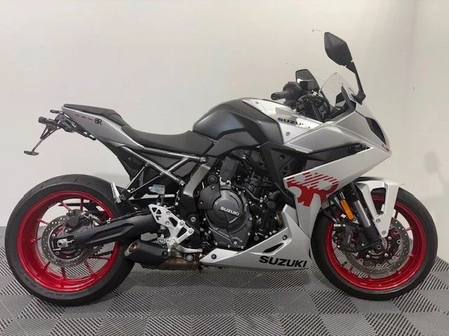 Angebot Suzuki GSX-8R Bild 4: Angebot Suzuki GSX-8R