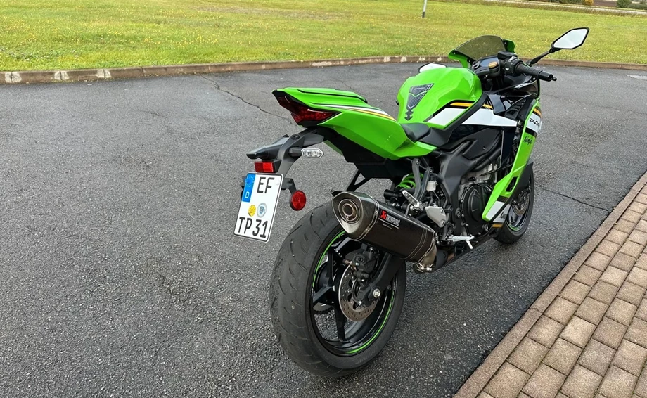 Angebot Kawasaki Ninja ZX-4RR Bild 4: Angebot Kawasaki Ninja ZX-4RR