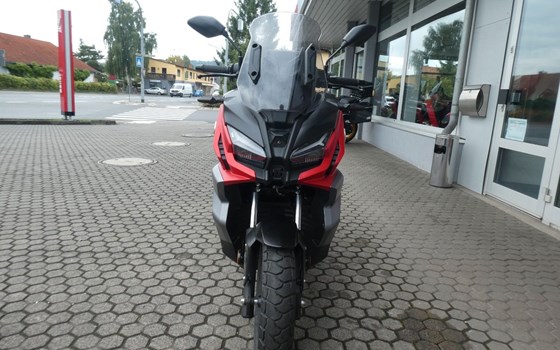Gebrauchtmotorrad Voge SR1 ADV 125 ABS TCS - Bild 3
