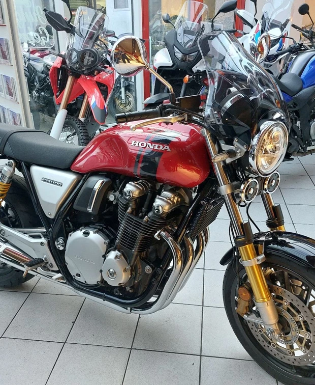 Honda CB1100 RS