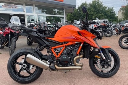 KTM 1390 Super Duke R EVO