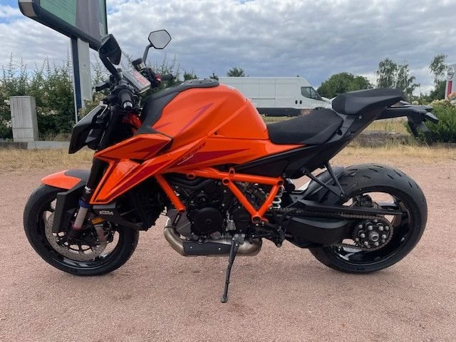 Angebot KTM 1390 Super Duke R EVO Bild 11: Angebot KTM 1390 Super Duke R EVO