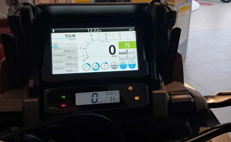 Offer Honda CRF1000L Africa Twin Adventure Sports DCT Bild 11: Offer Honda CRF1000L Africa Twin Adventure Sports DCT