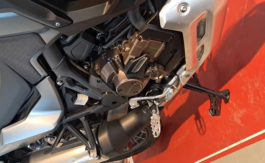 Offer Honda CRF1000L Africa Twin Adventure Sports DCT Bild 7: Offer Honda CRF1000L Africa Twin Adventure Sports DCT