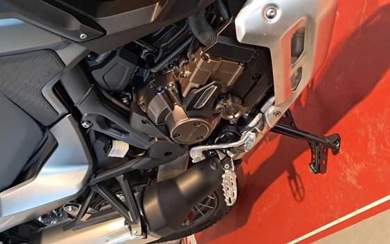 Gebrauchtmotorrad Honda CRF1100L Africa Twin Adventure Sports DCT - Bild 7