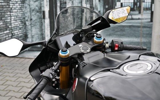 Gebrauchtmotorrad Honda CBR1000RR-R Fireblade SP - Bild 11