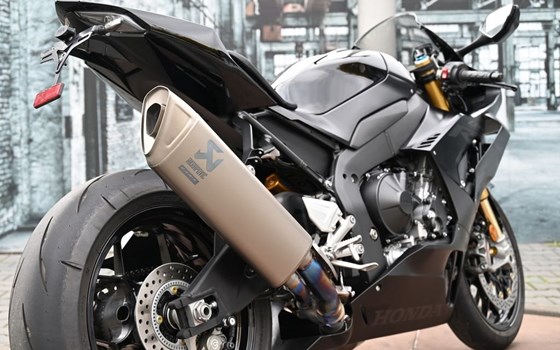 Gebrauchtmotorrad Honda CBR1000RR-R Fireblade SP - Bild 12