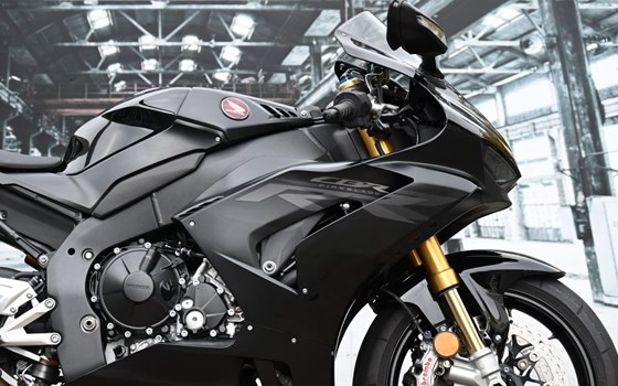 Gebrauchtmotorrad Honda CBR1000RR-R Fireblade SP - Bild 2