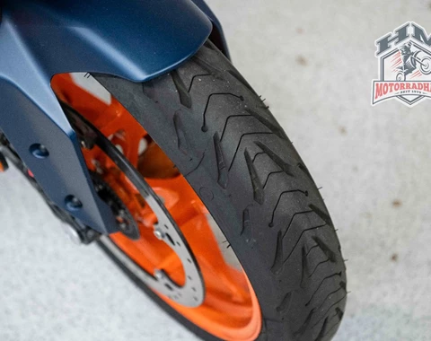 zum Vergrössern bitte anklicken!