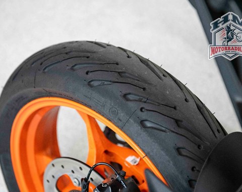 zum Vergrössern bitte anklicken!