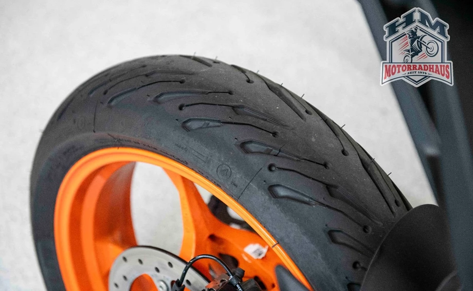 Angebot KTM 125 Duke Bild 12: Angebot KTM 125 Duke