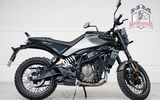 Gebrauchtmotorrad Husqvarna Svartpilen 125 - Bild 2