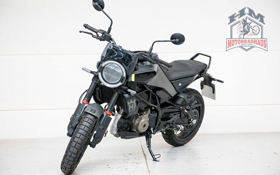 Gebrauchtmotorrad Husqvarna Svartpilen 125 - Bild 3