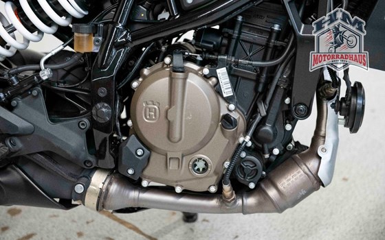 Gebrauchtmotorrad Husqvarna Svartpilen 125 - Bild 6