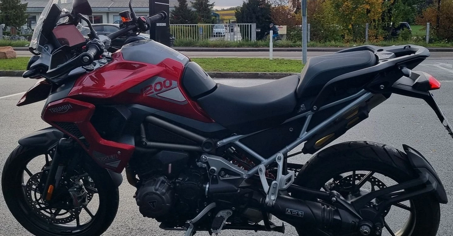 Zum Vergrößern bitte anklicken! Angebot Triumph Tiger 1200 GT PRO