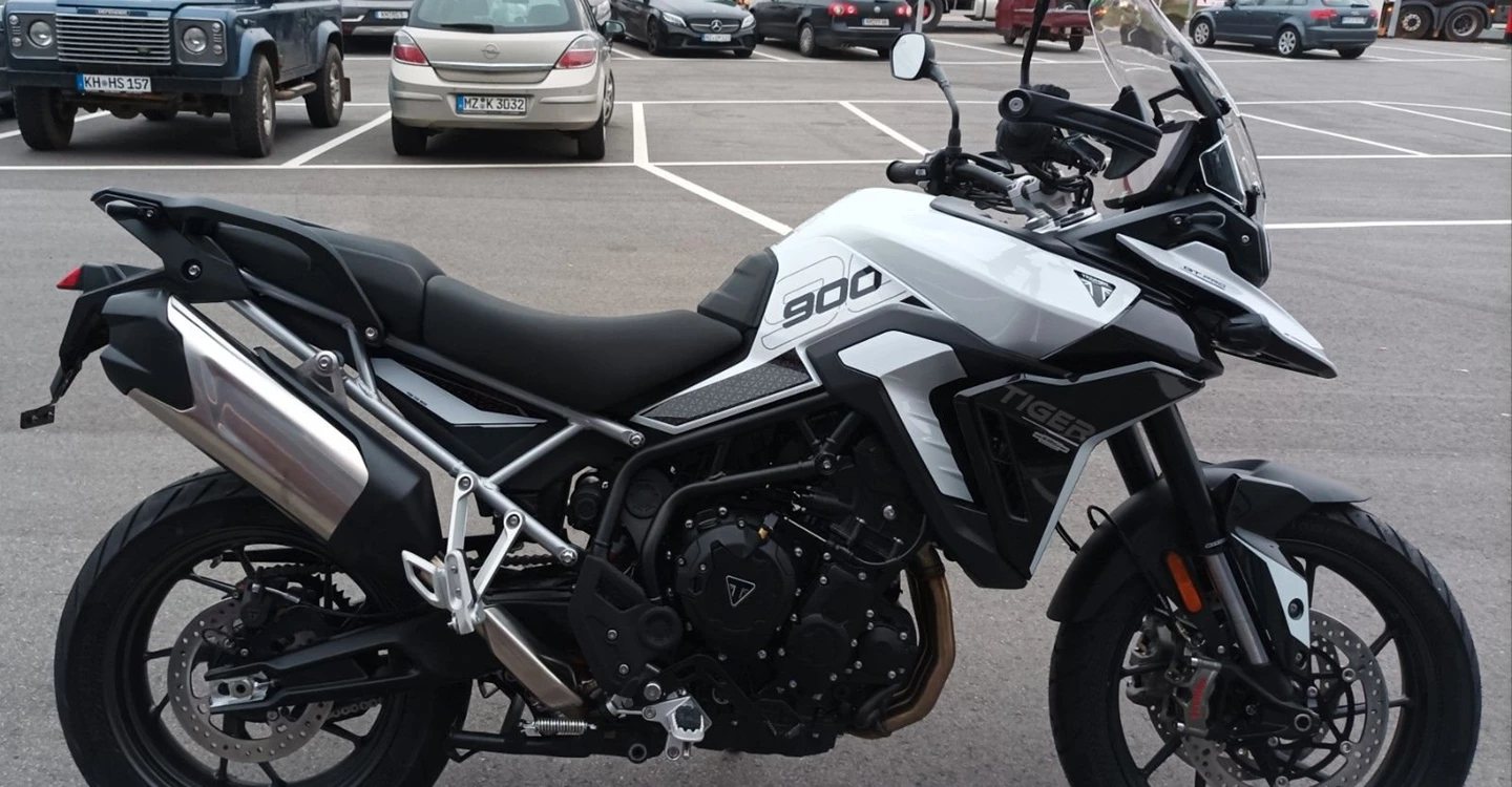 Zum Vergrößern bitte anklicken! Angebot Triumph Tiger 900 GT Pro