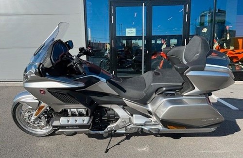 Neumotorrad Honda GL 1800 Goldwing Tour